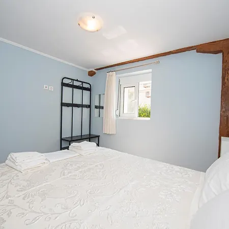 アパート Marianna's And Aristidis' *