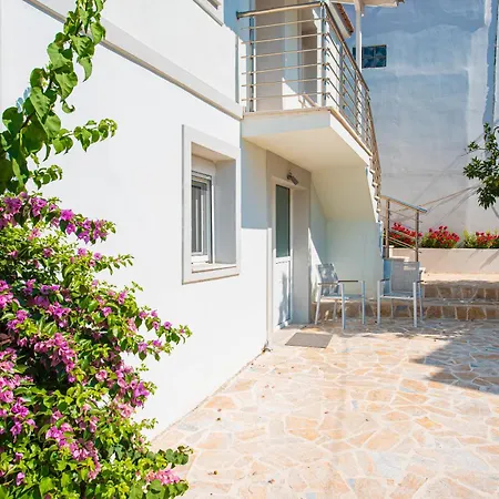 Marianna's And Aristidis' アパート *