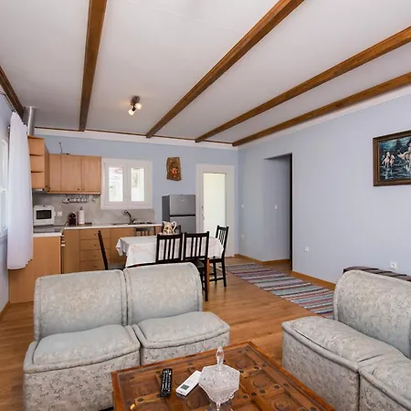 Marianna's And Aristidis' Sívros